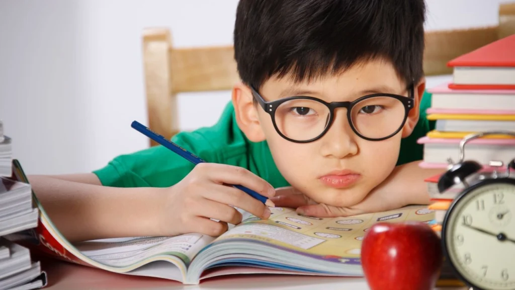 Children’s Myopia Management in Indore